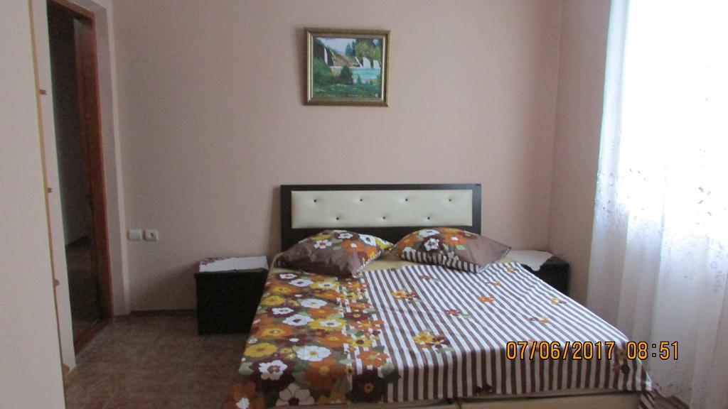 Sunny House Kobuleti Hotel Exterior foto